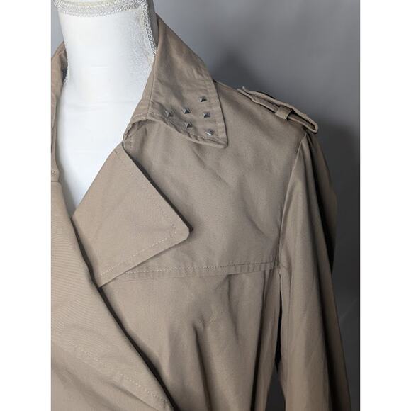 C & C CALIFORNIA studded trench coat tan ruffled sleeves Large NWT academia - Picture 2 of 12